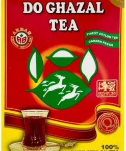 Verpakking van Do Ghazal Ceylon Zwarte Thee, thee uit Sri Lanka, met glas zwarte thee op de voorgrond.