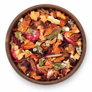 Forest Fruit thee als droog los product in een rond houten bakje op witte achtergrond